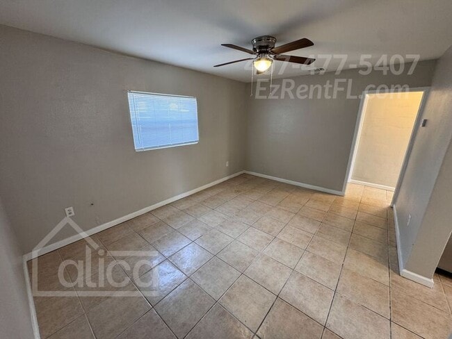 Photo - 209 S Parsons Ave