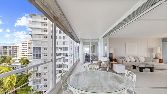 Photo - Live the Gold Coast Lifestyle! Unit 901