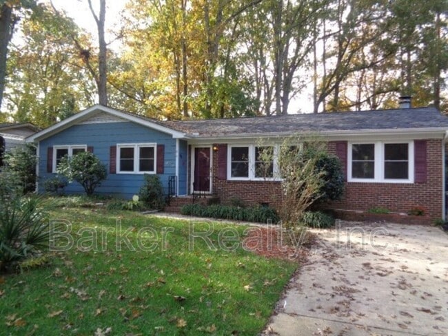 Photo - 309 White Oak Dr