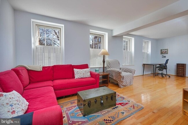 Photo - 3630 39th St NW