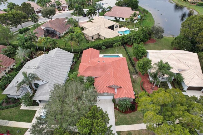 Photo - 814 Heron Rd