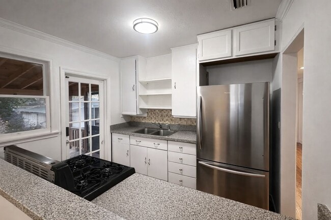 Photo - Beautifully Kept Historic Home!!