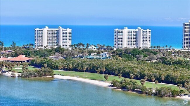 Building Photo - 8600 S Ocean Dr Unit 306 Rental