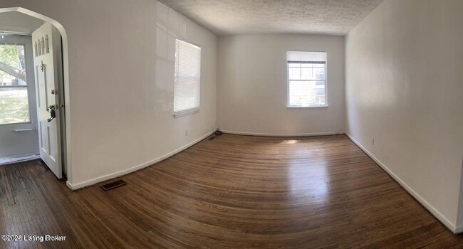 Photo - 610 Marquette Dr