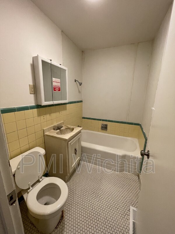 Photo - 2323 S Belmont St