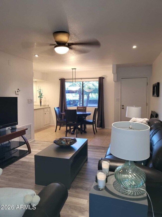 Building Photo - 12222 N Paradise Vlg Pkwy S Unit 103