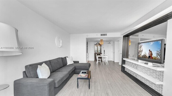 1100 West Ave Unit 409
