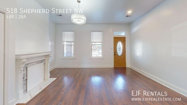 Photo - 518 Shepherd St NW