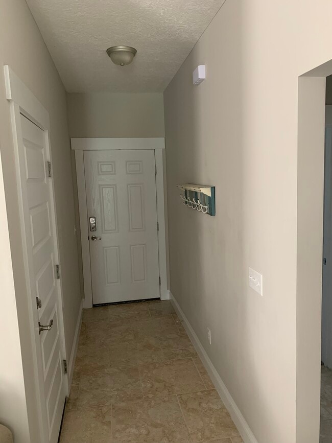 Photo - 161 Escanaba Ave