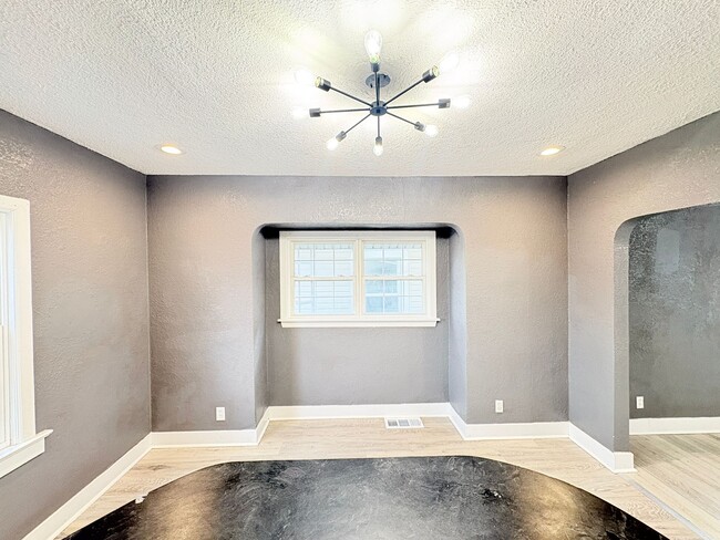 Photo - 932 Waverly Ave