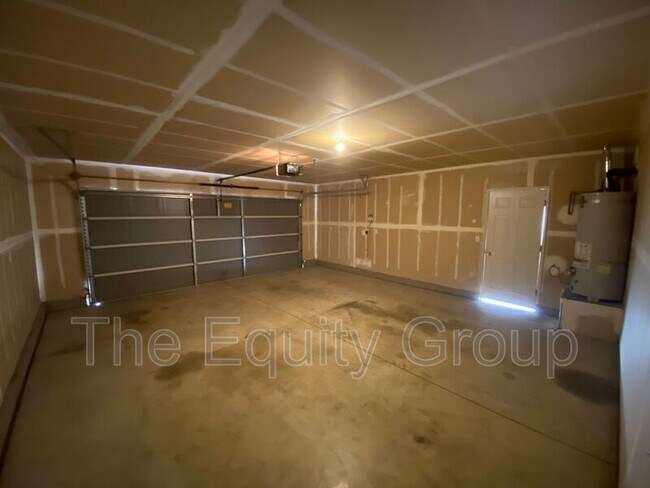 Photo - 3848 E Oak Ave