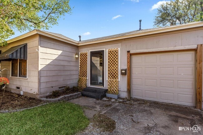 Photo - 4337 Faith Rd