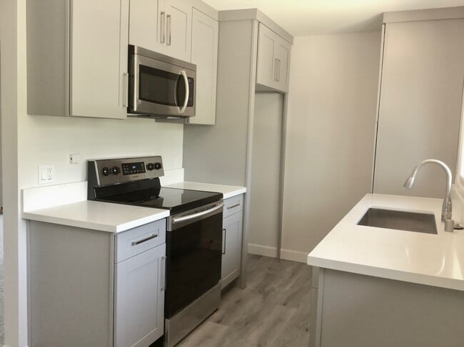 20 Streamwood Unit 20 Streamwood