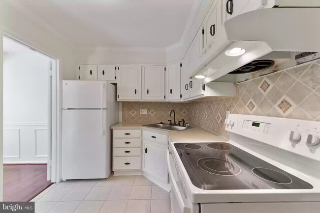 Photo - 221 Crocker Dr Condo Unit B