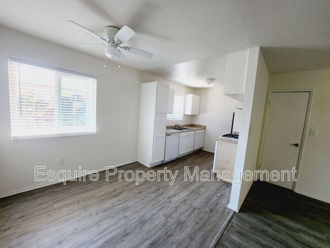 Photo - 2064 N Ventura Rd Unit #4