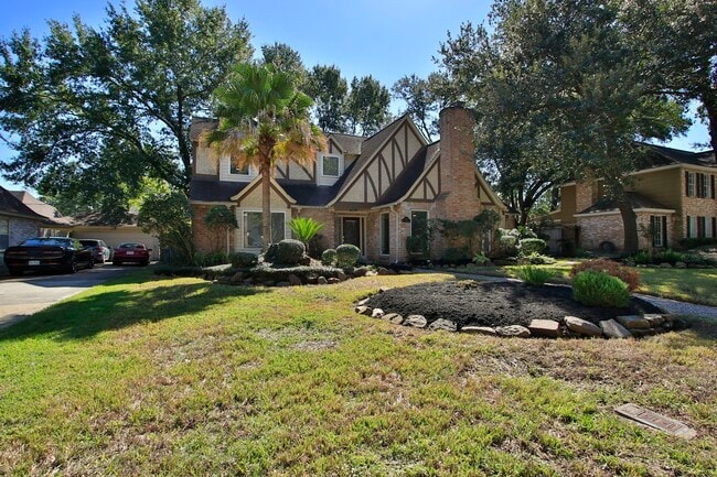 Photo - 1819 Saddlecreek Dr