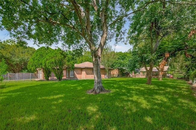 Photo - 5800 E Rd