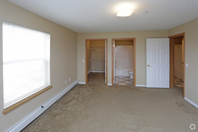 3BR, 2BA - 1,320 SF - Windsong Apartments