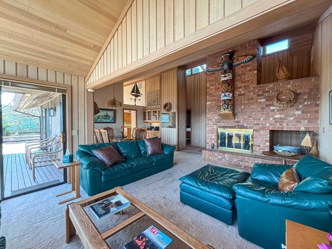 Photo - 951-953 3 Crabs Rd Unit ID1336259P