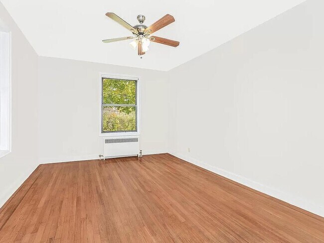 Photo - 3875 Waldo Ave