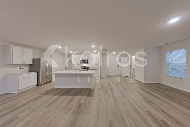 Photo - 130 Inez Ave