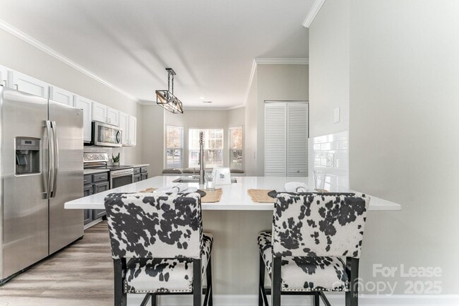 Photo - 10974 Heritage Green Dr