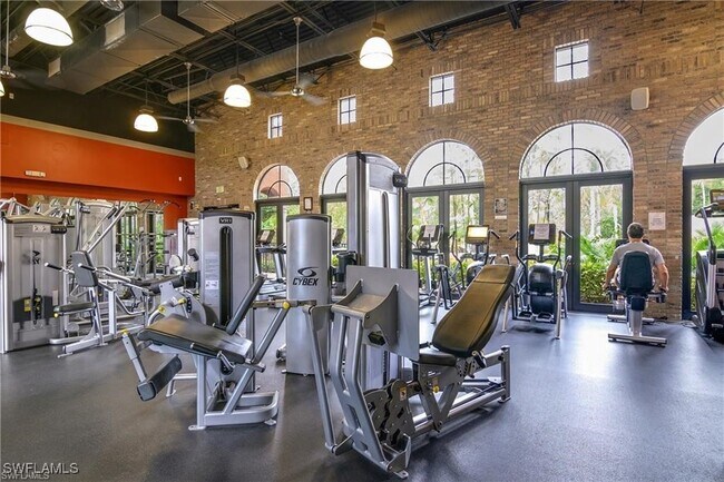 Photo - 9065 Albion Ln N