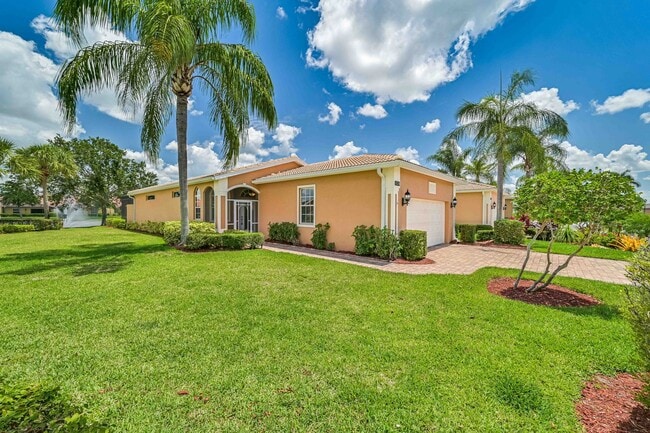 Photo - ** Immaculate, 3 Bed/2 Bath Lake Front Pool Home in Naples ~ Available NOW**