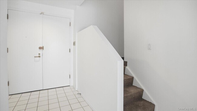 Photo - 100 Cutter Mill Rd Unit 4M