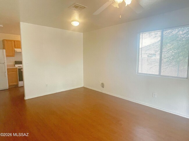 Photo - 410 E Linden St