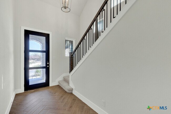 Photo - 1031 Lime Gruene