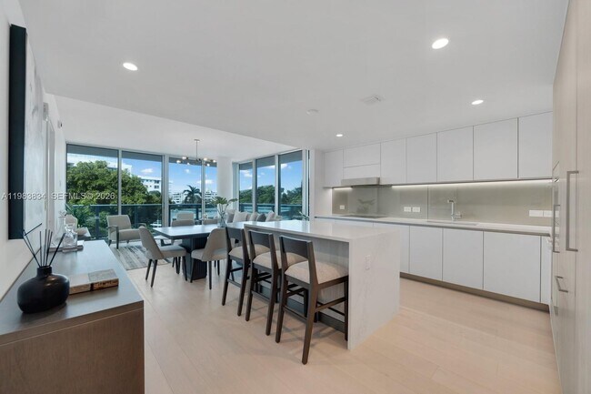 Photo - 9221 E Bay Harbor Dr Unit 412