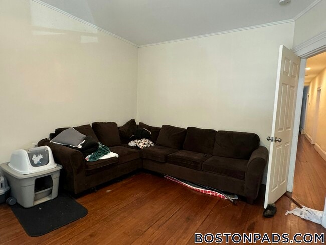 Photo - 692 Columbia Rd Unidad 2