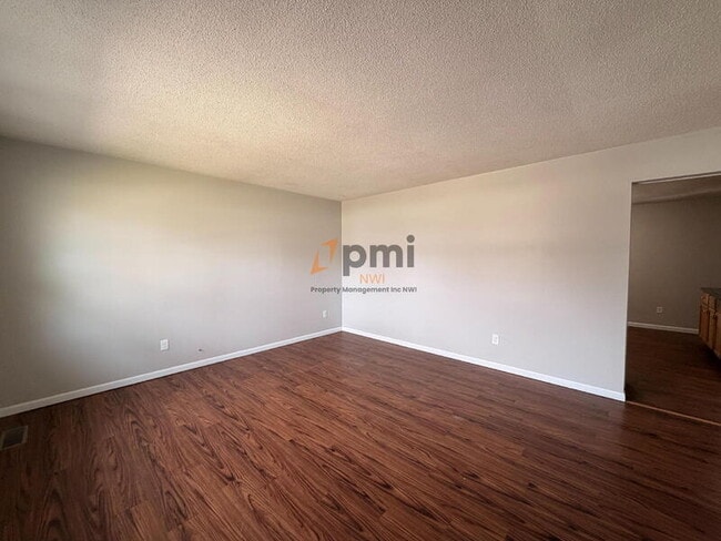 Photo - 424a Sequoia Dr