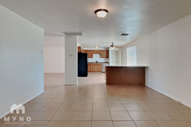 6033 W Vernon Ave