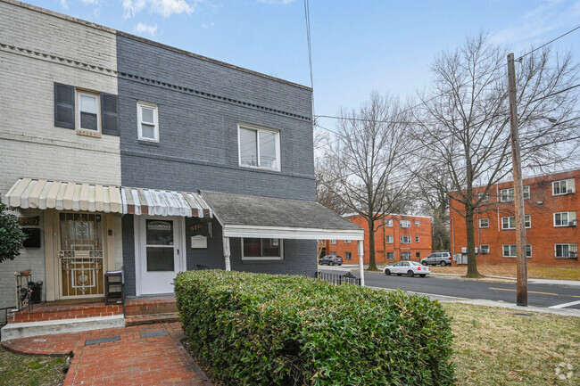 Building Photo - 5701 Nannie Helen Burroughs Ave NE Rental