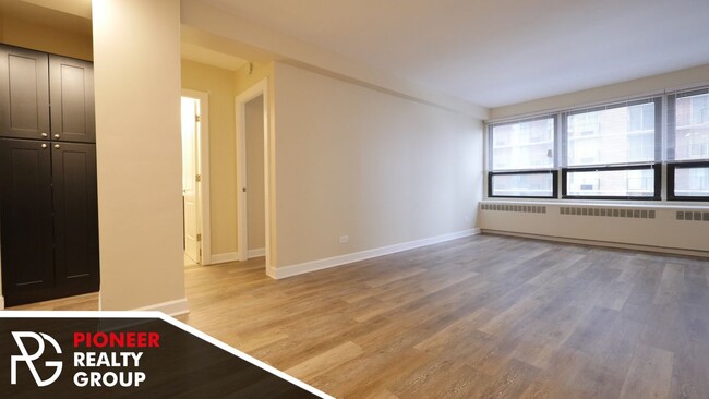 Photo - 4180 N Marine Dr Unit 1102