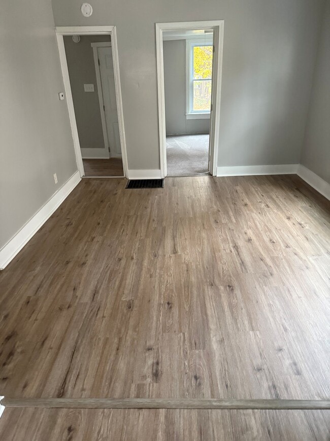 dining room - 9 East Ave Unidad 1