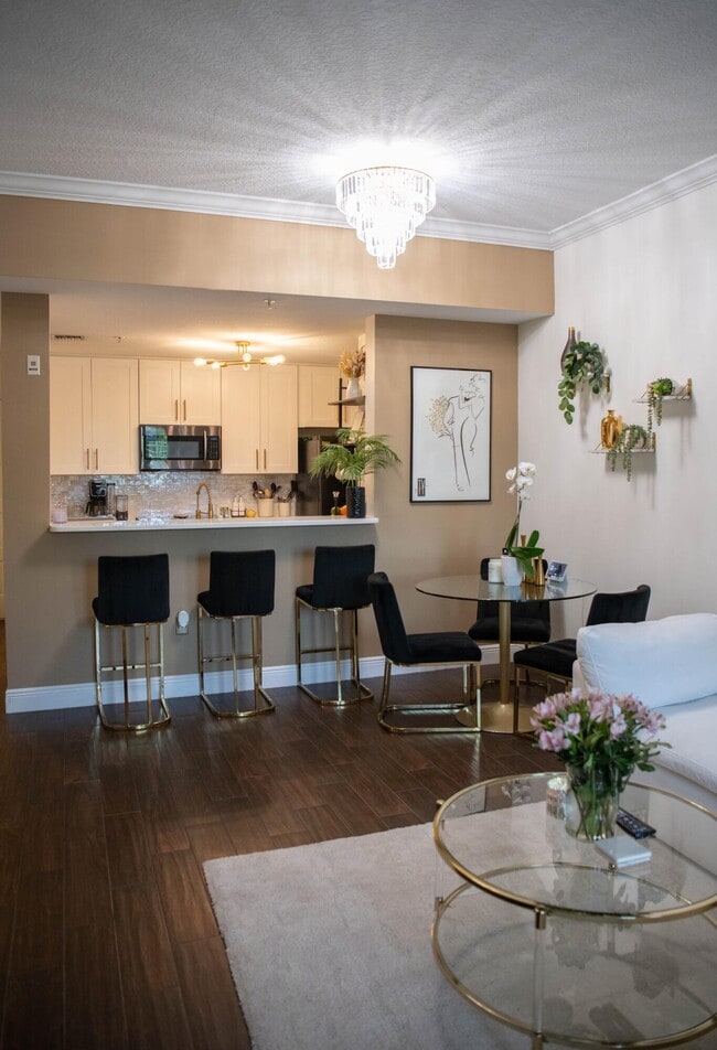 Photo - 1203 Town Center Dr Unidad 215