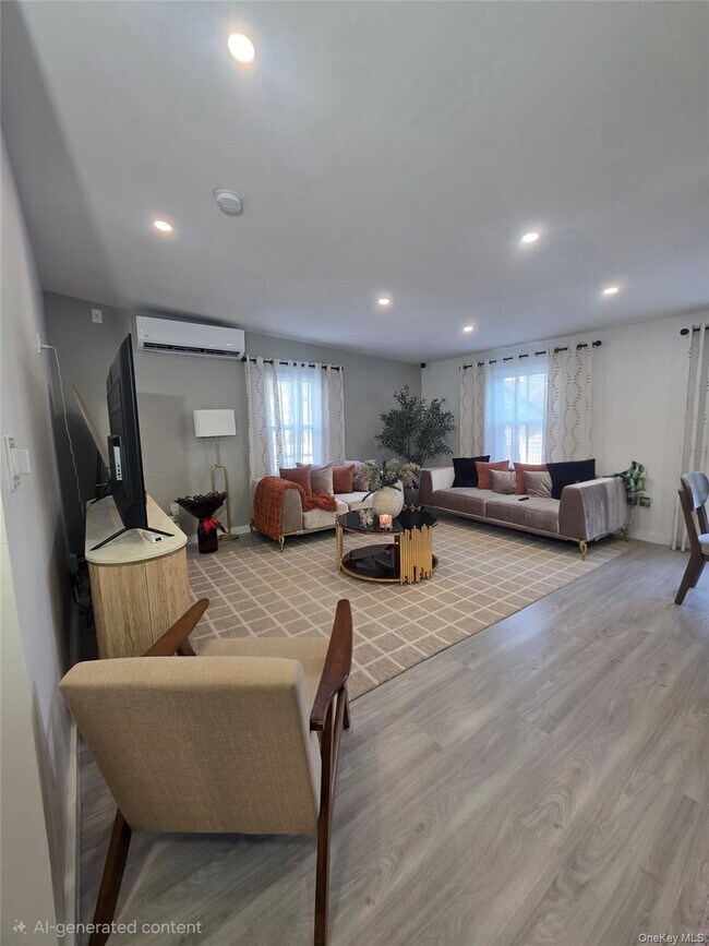 Photo - 132 Roosevelt Ave