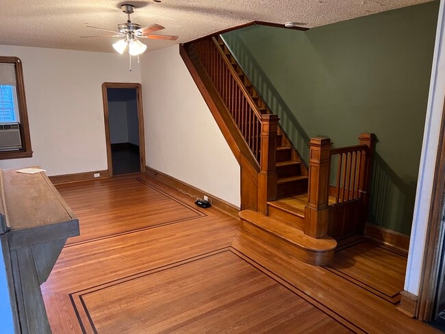 Photo - 1931 E Wensley St