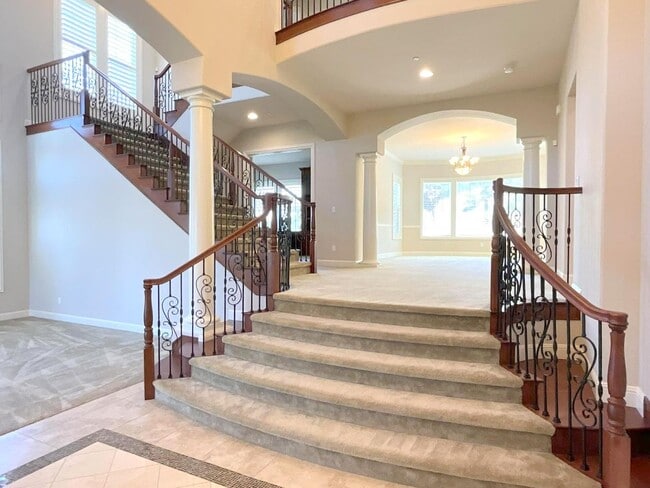 Photo - Luxurious & Sought After Home In The Bucolic Hills Of Gated Norris Canyon Estates !