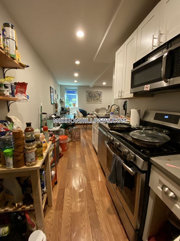 Photo - 721 Parker St Unit 2