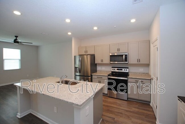 Photo - 14655 Macadamia Ln