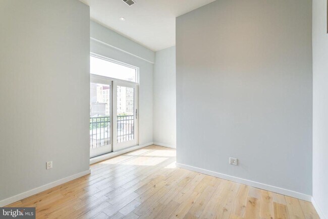 Photo - 412 S 13th St Unidad 504