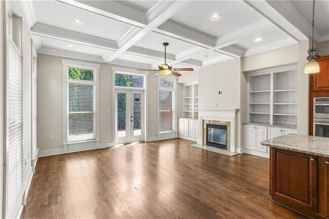Photo - 900 River Vista Drive