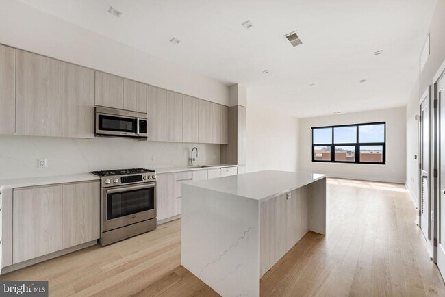 Photo - 701 Swann Ave Unit 508