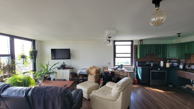 Building Photo - 3001 S Michigan Ave Unit 1505