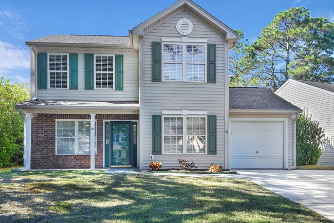 Building Photo - Bright and Airy Three Bedroom Home in Lake...