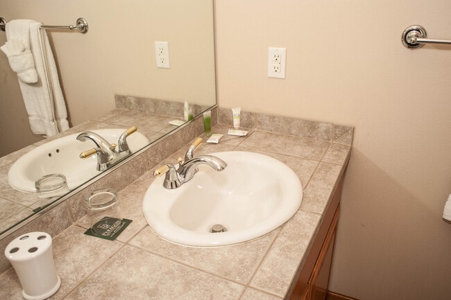 Photo - 4 Bedroom Townhome in South Richland
